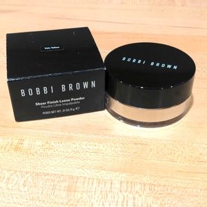 Bobbi Brown sheer powder in pale yellow
